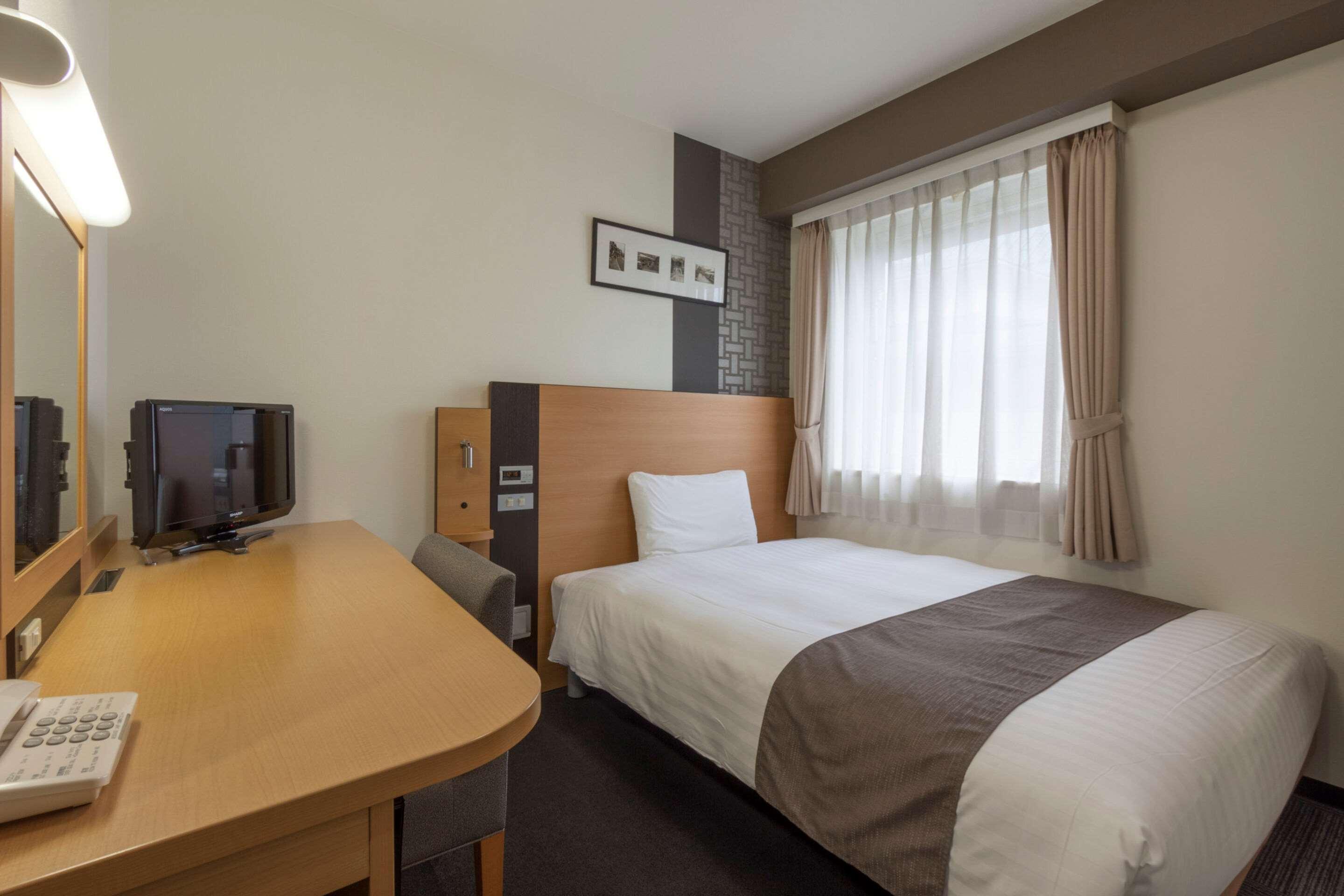Comfort Hotel Нарита Экстерьер фото